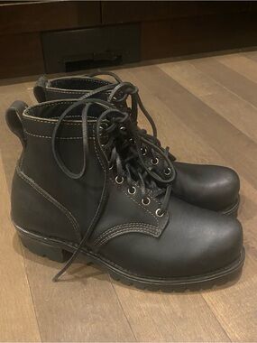 Dayton Toughie boots size 8e Dayton which fits men’s 9.5 US